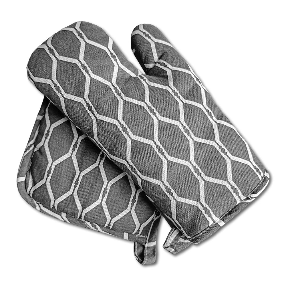 Relaxsit Heat Resistant Kitchen Oven Gloves or mitt set (Pack of 2) and glove plus potholder (set of 2) Printed chef's gloves with reinforced web guard plus cotton