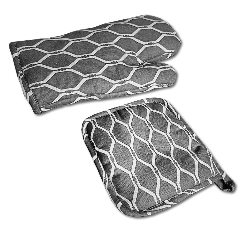 Relaxsit Heat Resistant Kitchen Oven Gloves or mitt set (Pack of 2) and glove plus potholder (set of 2) Printed chef's gloves with reinforced web guard plus cotton