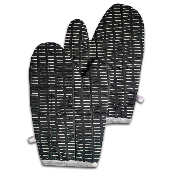 Relaxsit Heat Resistant Kitchen Oven Gloves or mitt set (Pack of 2) and glove plus potholder (set of 2) Printed chef's gloves with reinforced web guard plus cotton