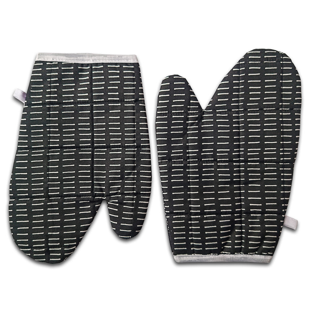 Relaxsit Heat Resistant Kitchen Oven Gloves or mitt set (Pack of 2) and glove plus potholder (set of 2) Printed chef's gloves with reinforced web guard plus cotton
