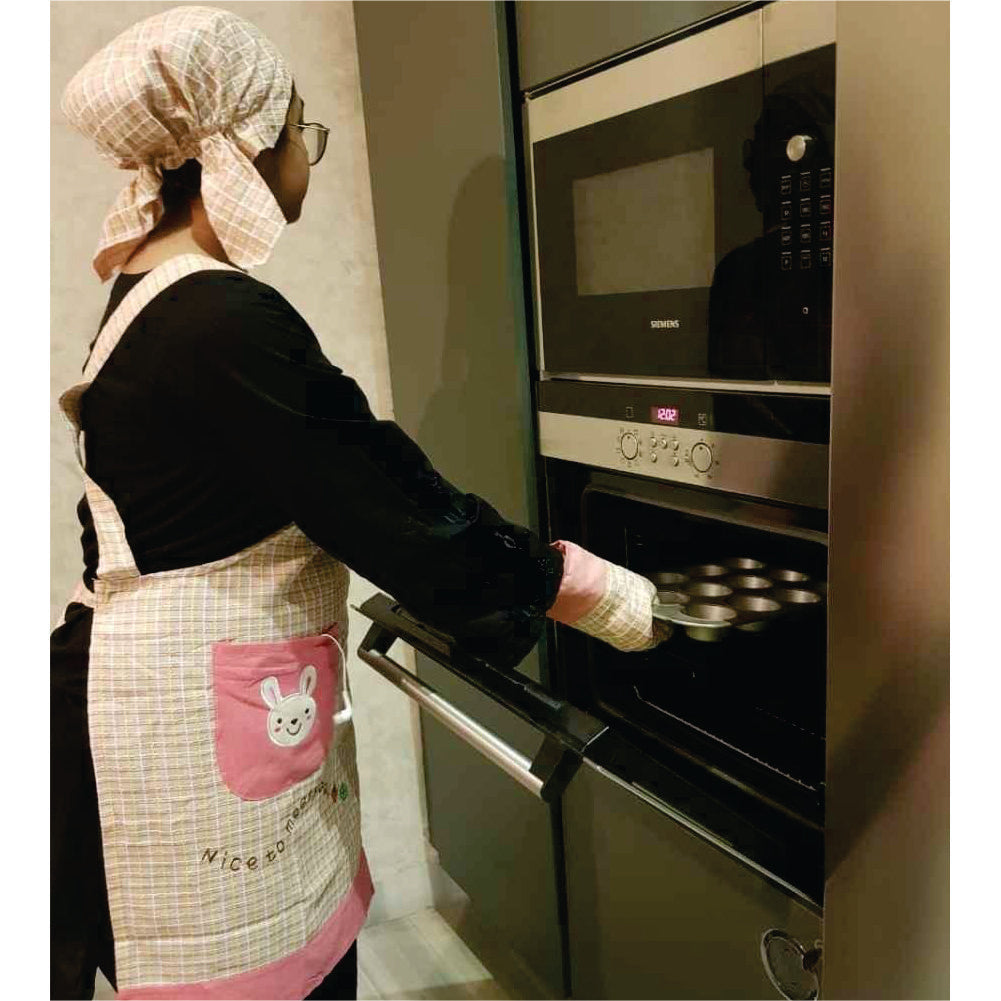 Kitchenware Oven Gloves, Cap & Apron Set