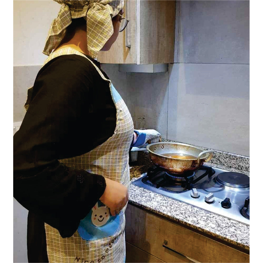 Kitchenware Oven Gloves, Cap & Apron Set