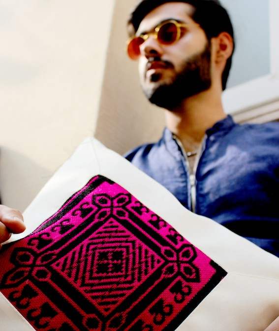 Traditional Pakistani Exports Quality Floor Cushion Filled Relaxsit