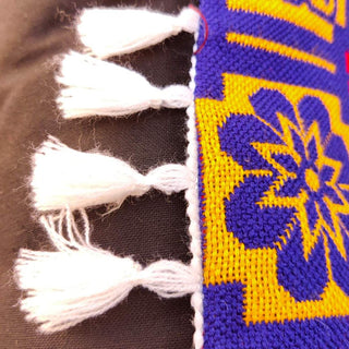 Traditional Floor Filled Cushion Acrylic & polyester Inclusive of filing case size 26 x 26" Relaxsit