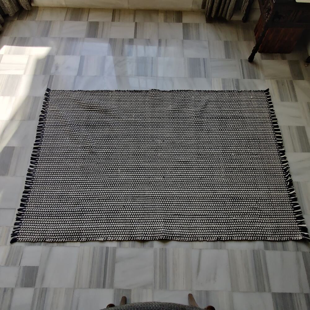 Bunti Handmade Rugs & Mat 4' x 6' feet