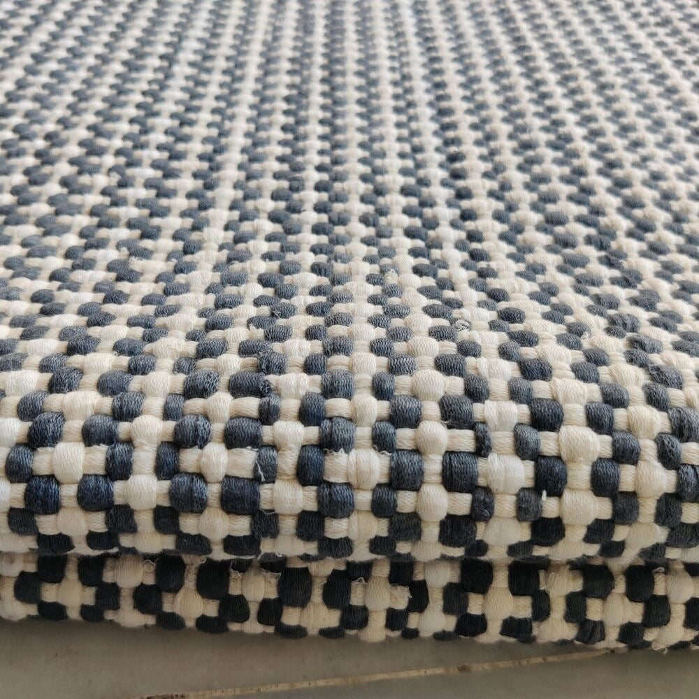 Bunti Handmade Rugs & Mat 4' x 6' feet