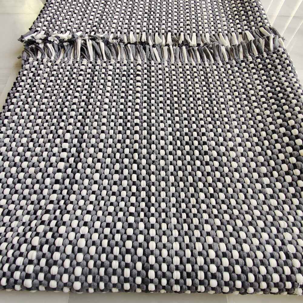 Bunti Handmade Rugs & Mat 4' x 6' feet