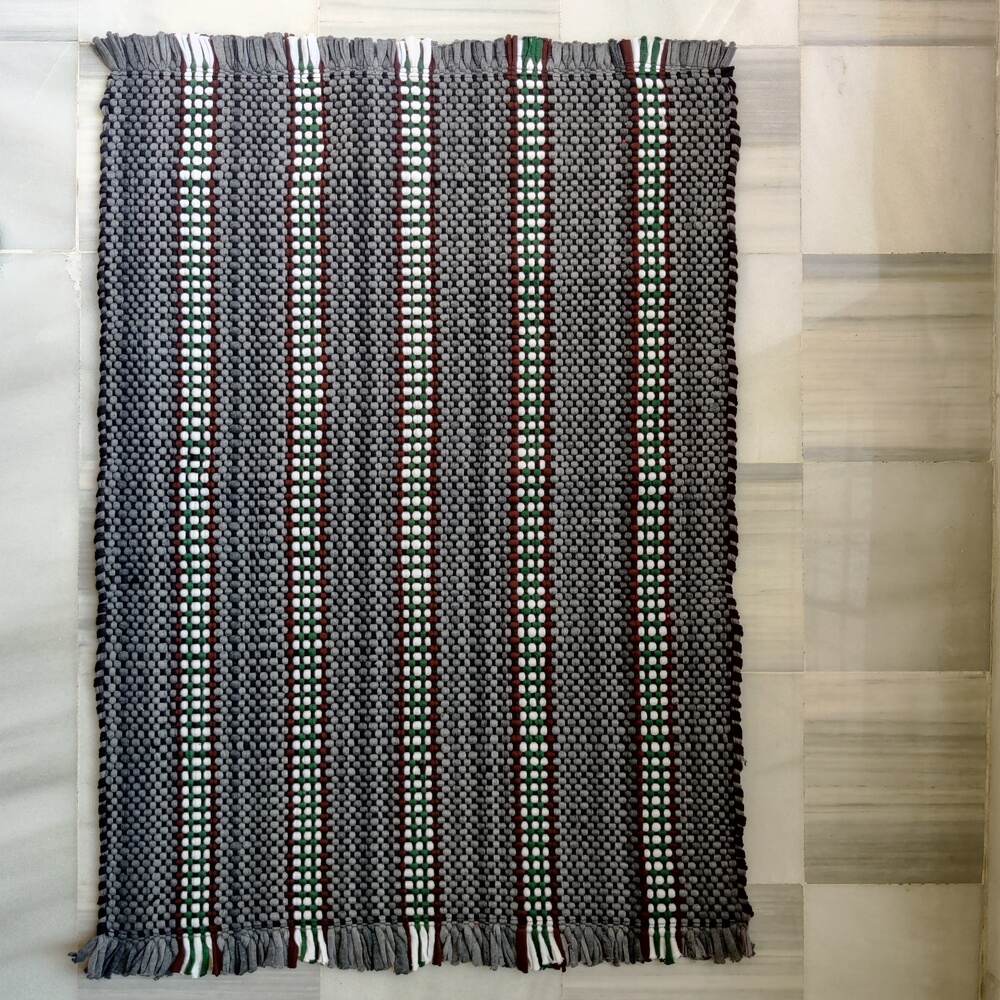 Bunti Handmade Rugs & Mat 4' x 6' feet
